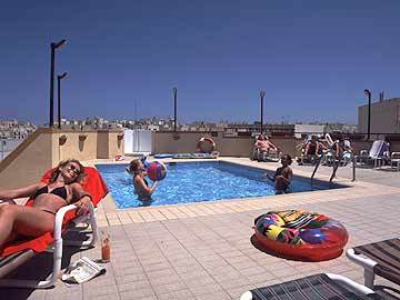 Primera Hotell