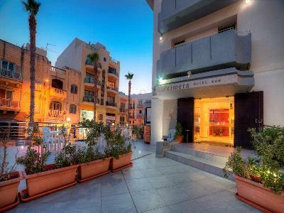 Primera Hotel 3*